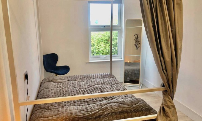 Long Eaton Apartment | Market Place Retreat in Nottingham