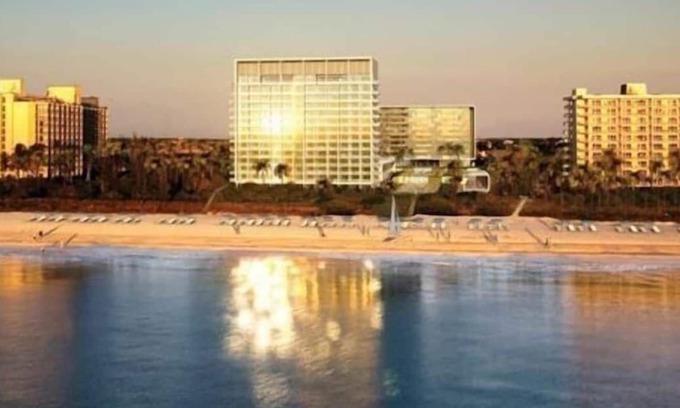 Marco Island Villa | Marriott Crystal Shores Beach Luxury Ocean Front Resort Property.