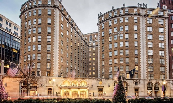 Dupont Circle House | Marriott MayflowernnImmerse yourself in modern elegance in the heart of D.C.