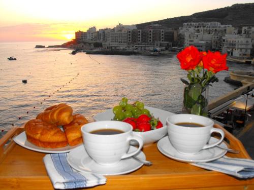 Marsalforn Apartment | Marsalforn Sea View Beachfront Studio Apartment