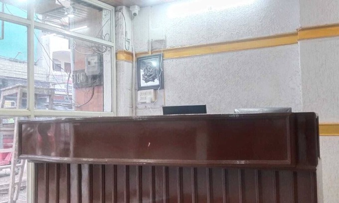 Bhopal House | Marvelous 5-bedroom hotel with WiFi Daily &Monthly Rooms Near Nadra Bus Stand