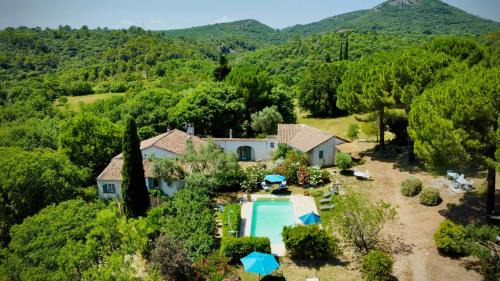 Saint-Christol-Les-Ales Bed & Breakfast | Mas Les Micocouliers
