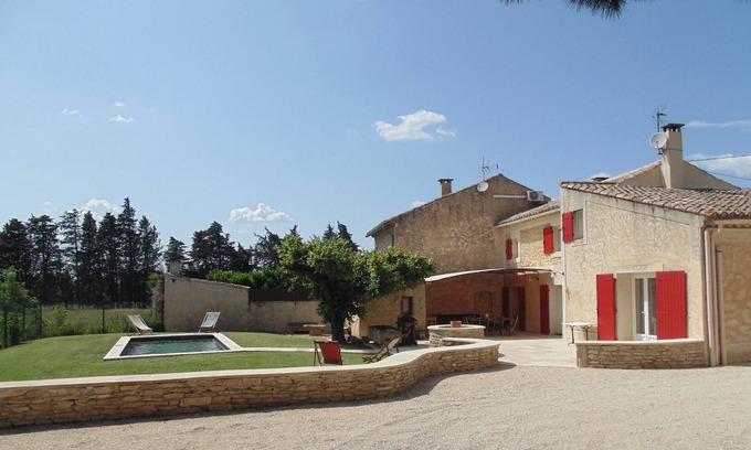 Cavaillon House | Mas provençal at the foot of the Luberon