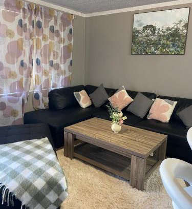 Bunbury Apartment | Masood Family Getaway Steps from CBD attractions