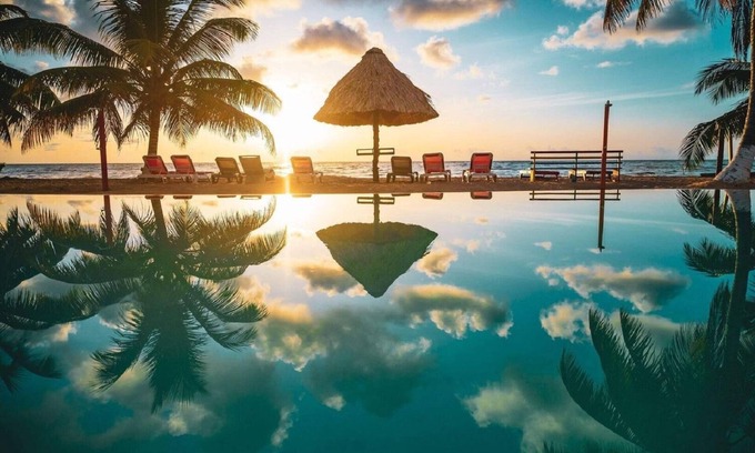 Hopkins Resort | Massive Beach House w/Private Balconies, Full Kitchen, & Beachfront Views