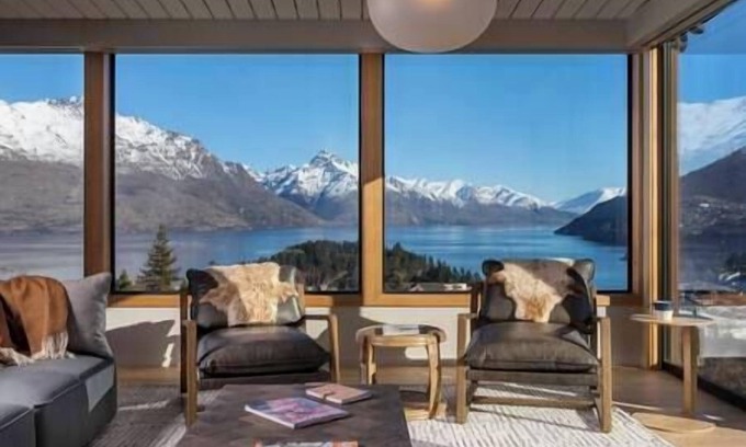 Queenstown City Centre House | Matariki Residence, Queenstown, New Zealand