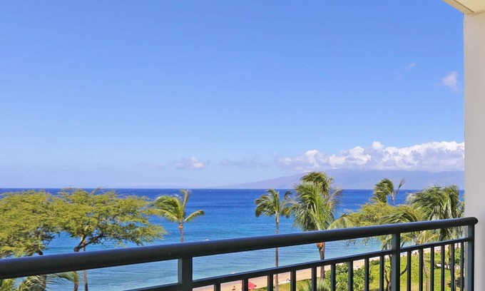 Kaanapali Villa | Maui Resort Rentals: Westin Kaanapali Ocean Resort North Oceanfront Studio Villa