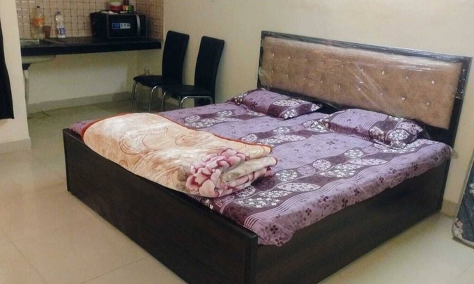 Vrindavan Apartment | Mavi suites , walking distance to temple in vrindavan prem mandir ,Iskcon templ