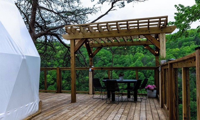 Pikeville Cabin | Max Privacy Beautiful Dome