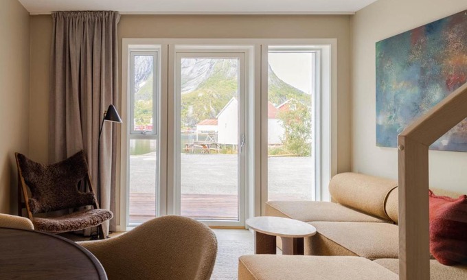 Reine Apartment | May's Apartments by May's