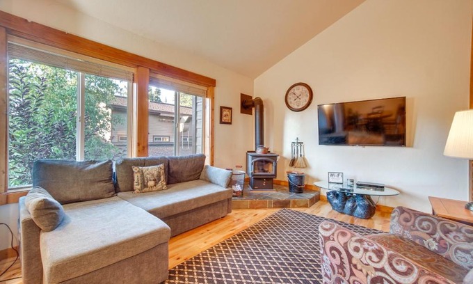 McCall Apartment | McCall Vacation Rental about half Mi to Payette Lake!