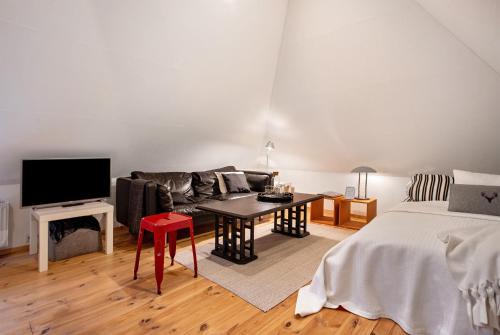 Groß Wokern Apartment | McIntosh