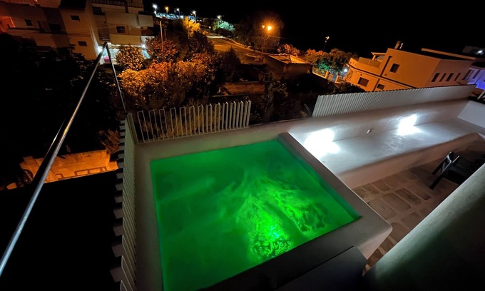 Specchiolla Apartment | Mediterrane House with Mini Jacuzzi Pool by the Sea