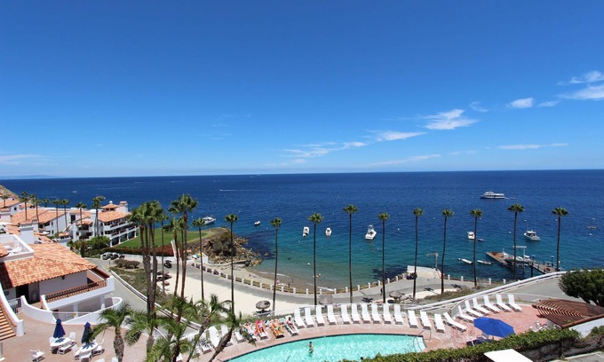 Avalon Villa | Mediterranean Oceanside Villa