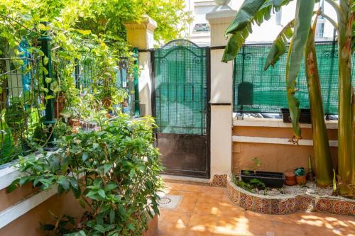 Manises House | Mediterranean Room