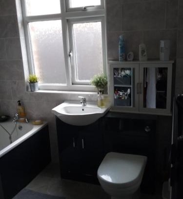 Clacton-on-Sea House | medium sized room in my bungalow