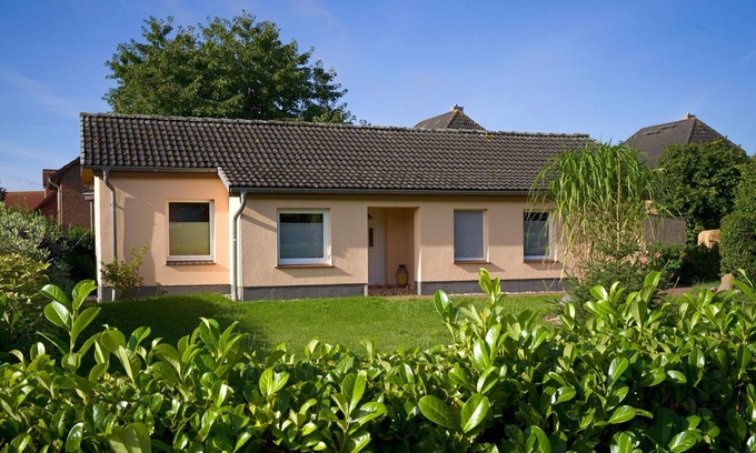 Kirchdorf House | MEERTIED - Small bungalow in Kirchdorf on the island of Poel!