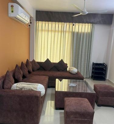 Jaipur Apartment | Meet Home Stay For Family Or Female Only