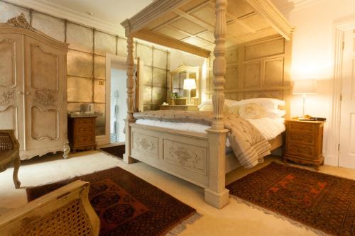 Bont Newydd Hotel | Meifod House