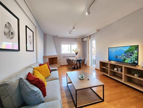 Amarousion Apartment | Menelaou by Verde Apartments