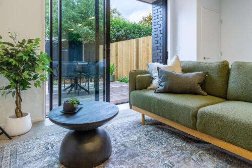 Saint Albans Apartment | Merivale Gem: 2BR Townhouse Oasis
