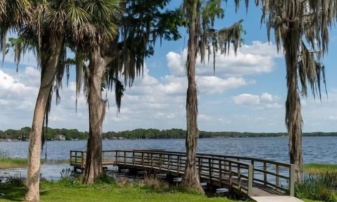 Tarpon Springs House | Meticulously renovated home in Tarpon Springs