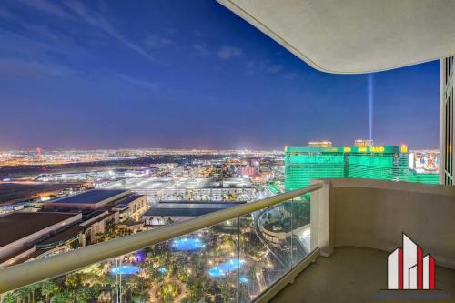 Las Vegas House | MGM Signature-28-602 1Br 2Ba Balcony Jacuzzi Suite