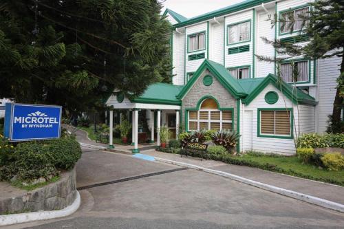 Baguio Hotel | Microtel by Wyndham Baguio