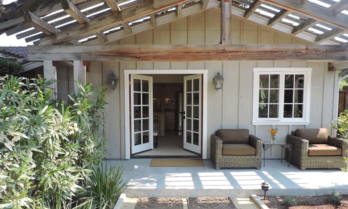 Carmel Cottage | Mid Carmel Valley Guest Cottage with Private Driveway - Extended Stay