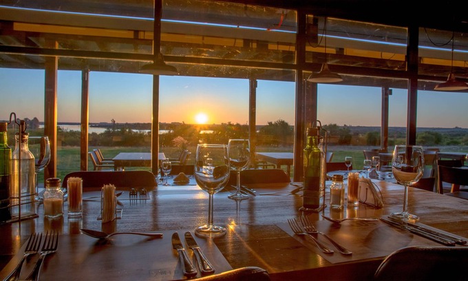 Carlos Reyles Hotel | Midland Hotel & Resort