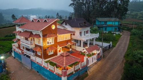 Ooty Villa | Mihirika's Nirvana 5-BHK With Garden, Gazebo, Bonfire Pit & Scenic Views