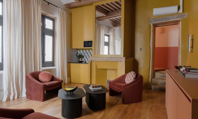 Old Lyon Hotel | MiHotel Saint Jean