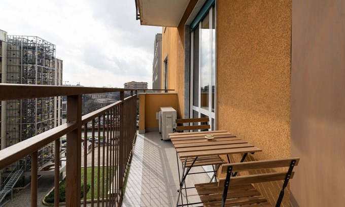 Lambrate Apartment | Milan-Città Studi Apartment with balcony