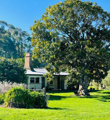 Glengarry North House | Millgrove Country Cottage