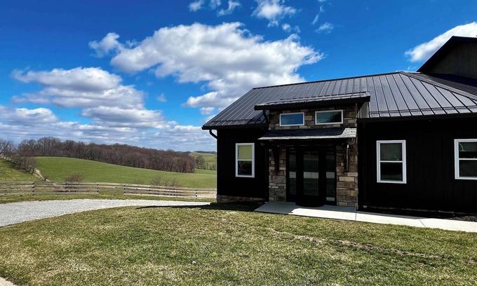 Sugarcreek House | Millhart Family Lodge & Rec Center