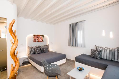 Platis Gialos Apartment | Mina Studios