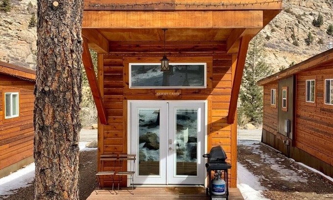 Idaho Springs Cabin | Miners Cabin at Base Camp Lodging Company