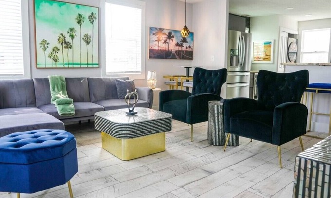 Smith's Memento Hotel | Mini Boutique Hotel Unit 123 THE ELLA by EVRH