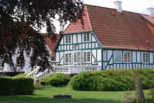 Baring Apartment | Mini-lejlighed med køkken - deler bad og toilet med nabolejlighed 1