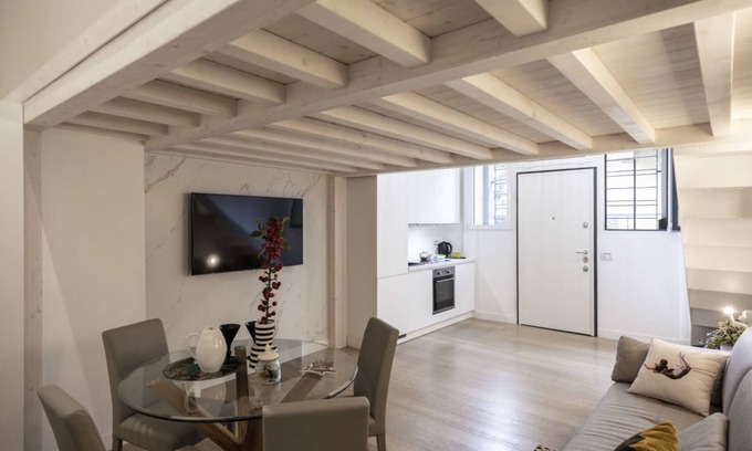 Chinatown Apartment | Minimal Loft in Centro a Milano