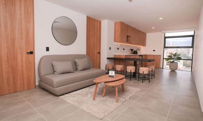 San Diego Apartment | Minimalist 3BR w/Cowork & Jacuzzi -El Poblado Gem