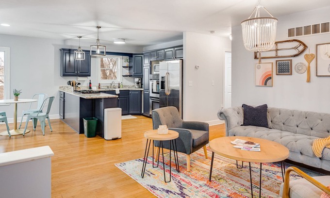 Excelsior House | MINNESTAY * The Guest House * Carriage House * Lake Minnetonka
