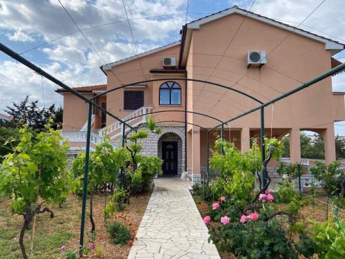 Barbat na Rabu Apartment | Mira