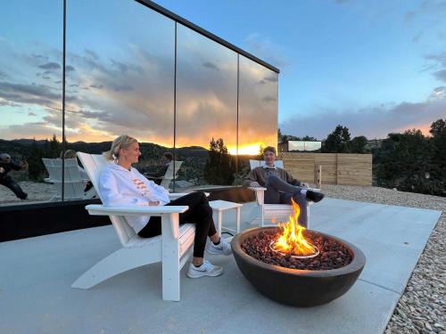 Orderville House | Mirror House Zion at East Zion Resort