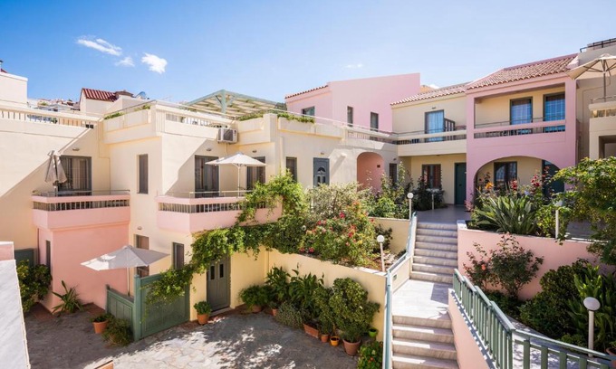 Kalyves Resort | Mistrali Suites & Apartments