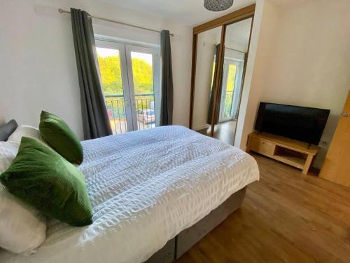 Milton Keynes House | MK Getaways