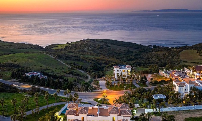 Mnar Apartment | Mnar Castle 1 Pers in 2 Rooms APT Garden View