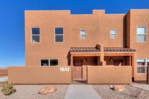 Moab House | Moab Views, Pool, Hot Tub, Natl Parks