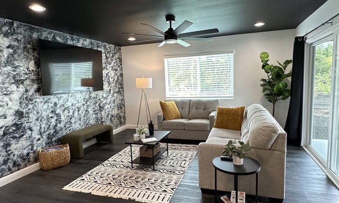 Keaau Condo | Moani'ala- A Luxury Hawai'i Home