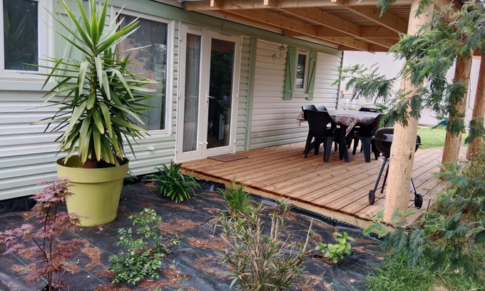 Sablonceaux House | Mobile home in a private estate near Royan